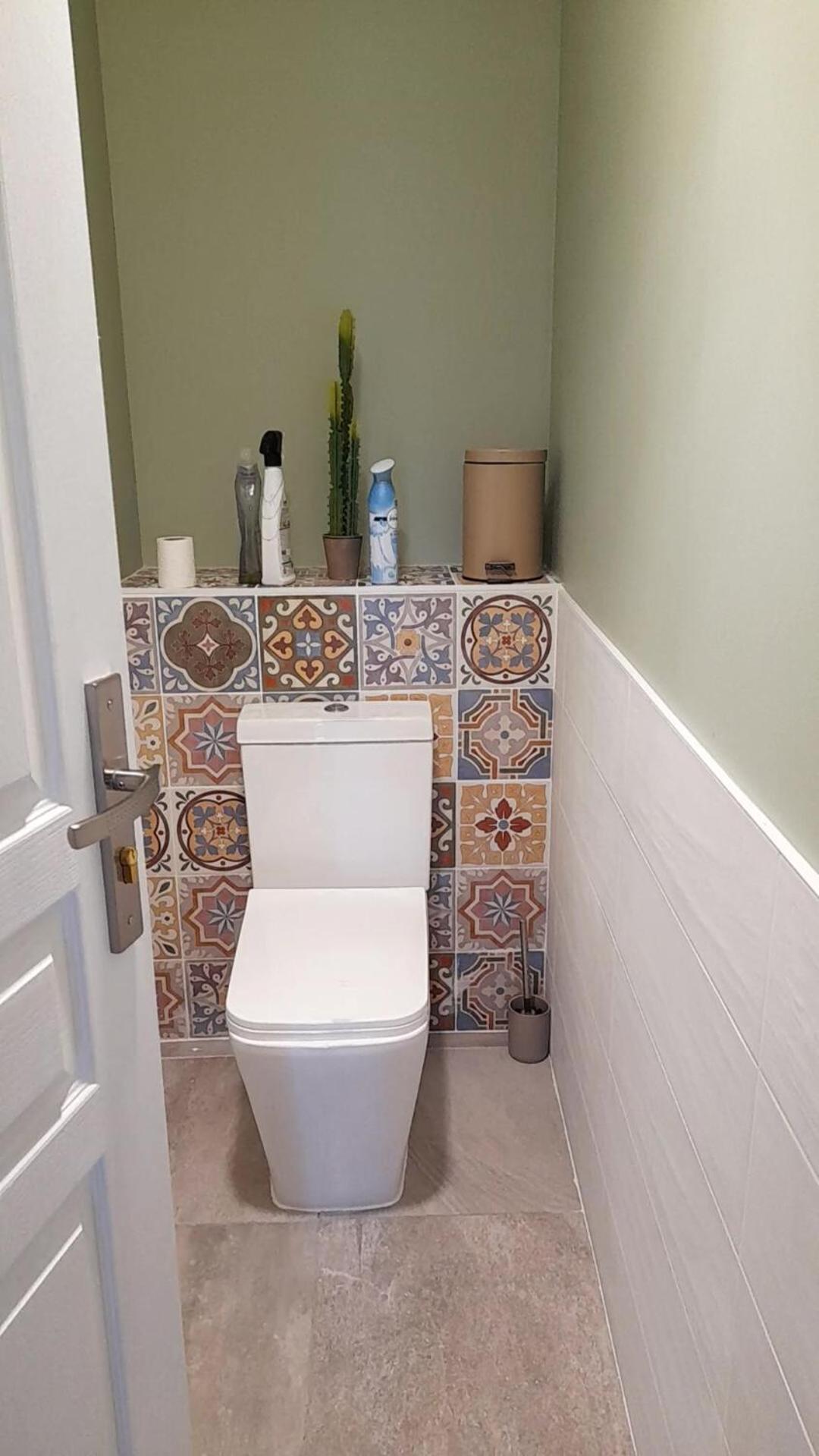 Le Mas De La Chadeniere Villeneuve-de-Berg Zimmer foto